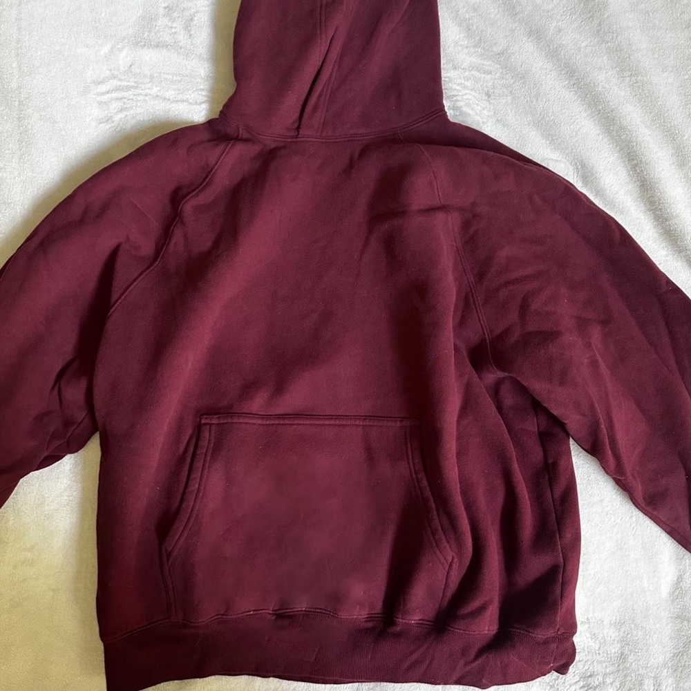 Aritzia maroon Sweatfleece Hoodie